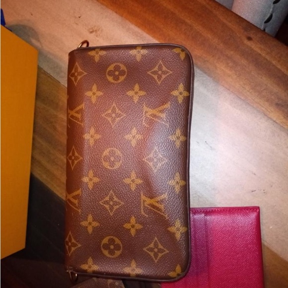 Louis Vuitton Felicie Pochette - Picture 8 of 13